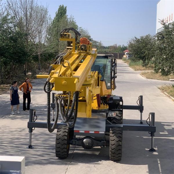 直銷(xiāo)750輪式隧道鉆機，專(zhuān)業(yè)隧道鉆機廠(chǎng)家
